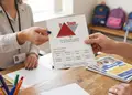 Καρτέλα διδάκτρων φροντιστηρίου με ζωντανά χρώματα, σαφή διάταξη και δυνατότητα προσαρμογής λογότυπου.