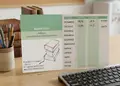 Καρτέλα διδάκτρων με ζωντανά χρώματα μπλε και πράσινου, επαγγελματική διάταξη για οργάνωση στοιχείων.
