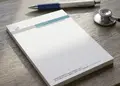 Συνταγολόγιο με κομψό σχέδιο και ήπια χρώματα, ιδανικό για ιατρεία, προσαρμόσιμο με λογότυπο.