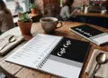 Κατάλογος café με μοντέρνο σχέδιο, ελκυστικά γραφικά και χρώματα που ενισχύουν την ατμόσφαιρα του καταστήματος.