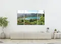 Πίνακας σε καμβά για χώρο που μπορεί να προορίζεται ως σαλόνι, με τοπίο φύσης, σε αφηρημένο και μοντέρνο στυλ διακόσμησης.