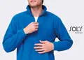 Unisex fleece μπλούζα με ψηλό γιακά και φερμουάρ. Ιδανική για επαγγελματική χρήση, με δυνατότητα εκτύπωσης λογοτύπου και ανθεκτική σε χνούδια.
