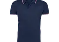 Ανδρικό πόλο από 100% βαμβάκι, με κοντά μανίκια και ρίγες αντίθετης χρωματικής απόχρωσης. Ιδανικό για επαγγελματική χρήση με δυνατότητα εκτύπωσης λογοτύπου.