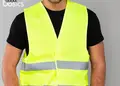 Ανακλαστικό γιλέκο Spark, από 100% πολυέστερ, με λαιμόκοψη V και velcro. Ιδανικό για ασφαλή εργασία, με δυνατότητα εκτύπωσης λογοτύπου και διαθέσιμο σε έντονα χρώματα.
