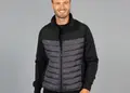 Γιλέκο Oslo Man από softshell με επένδυση fleece, ιδανικό για επαγγελματίες. Σαφήνεια και άνεση με τσέπες, λάστιχο και δυνατότητα εκτύπωσης λογοτύπου.