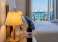 Αυτοκόλλητο Cycladic Islands Hotel & Spa σε πραγματικό περιβάλλον ξενοδοχείου